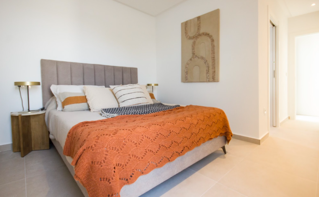 o_1iopms4b7ih216o12bs1vvg1tt12v